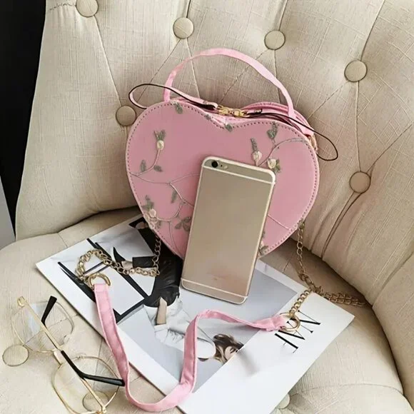 Elegant Heart-Shaped Floral Embroidery Crossbody Bag NWT​ - Picture 7 of 8